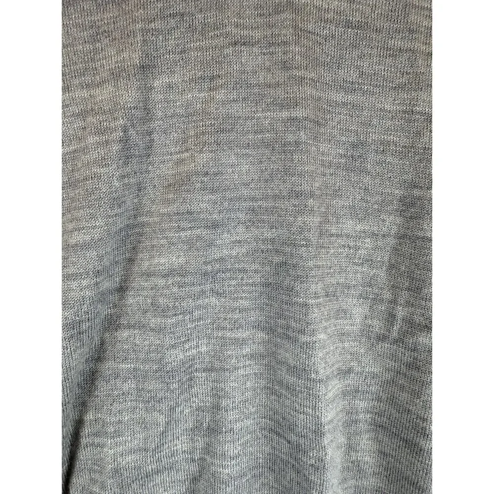 Banana Republic Mens Grey V-Neck Sweater 100% Merino Wool Made In China Size M